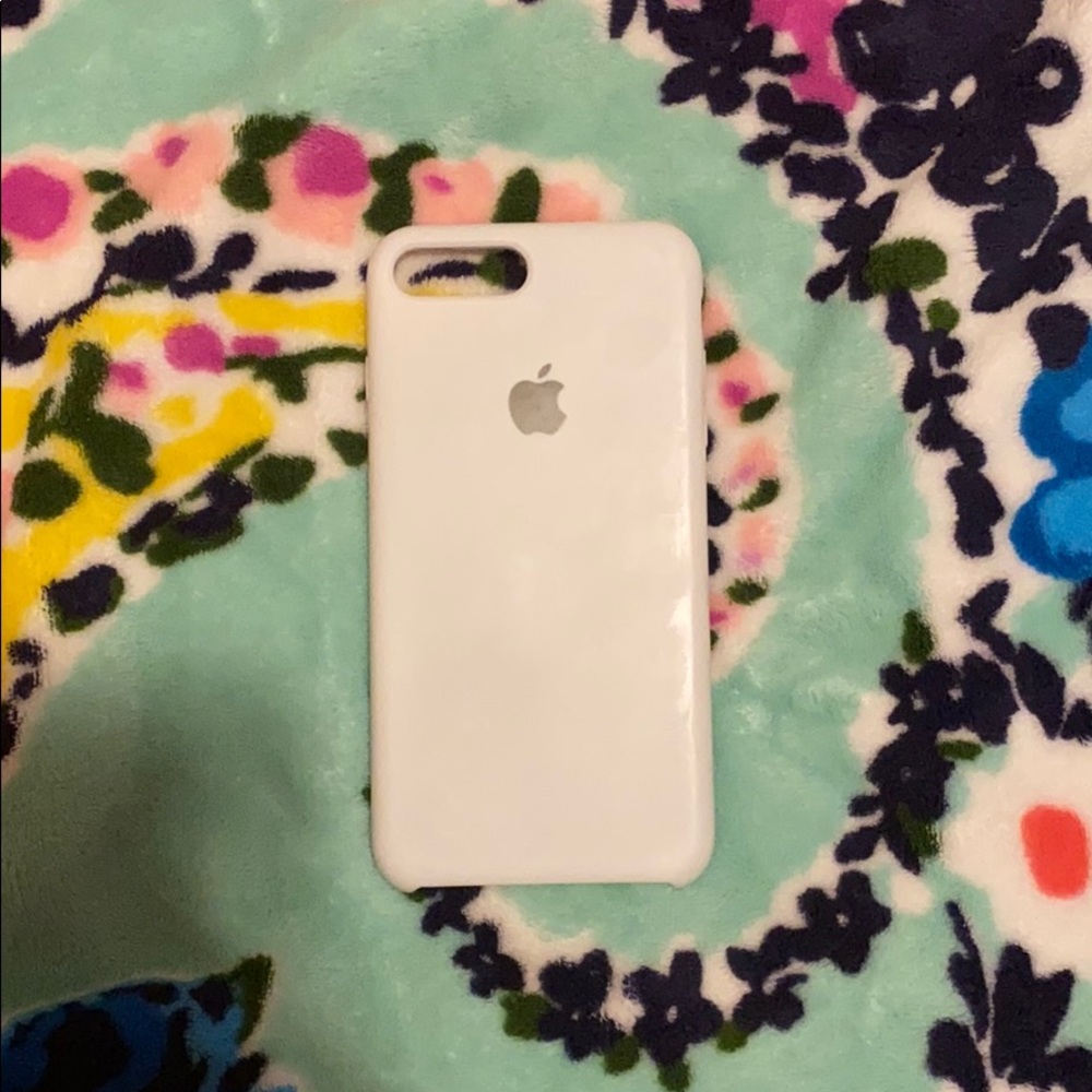 white apple silicone iphone case for 6+,7+, or 8+